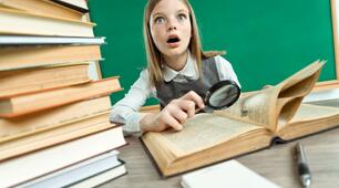 SEMESTER TEST ON READING, 8th Form, 1st Term