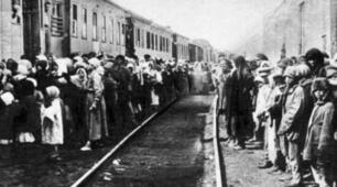 Депортації українців