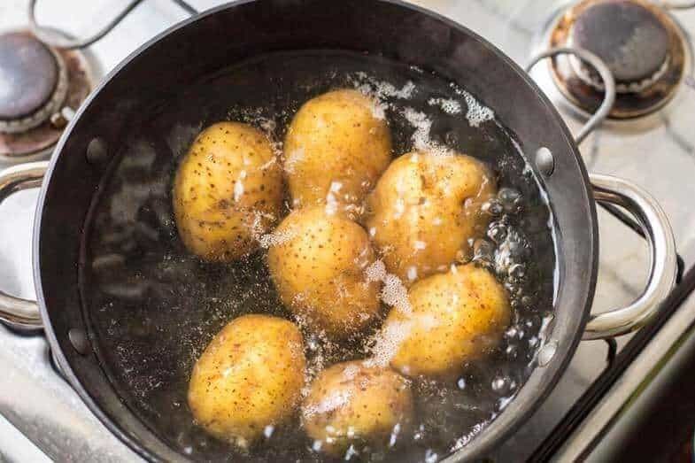 How Long Does It Take to Boil Potatoes? - HowChimp