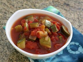 Stewed Zucchini With Tomatoes and Garlic Recipe