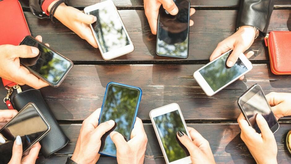 Best Mobile Phones Under 12000 Rs in 2021 - BestGadget