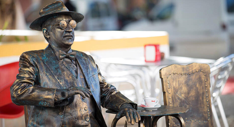 Living statues' return to Lagoa this month - Portugal Resident