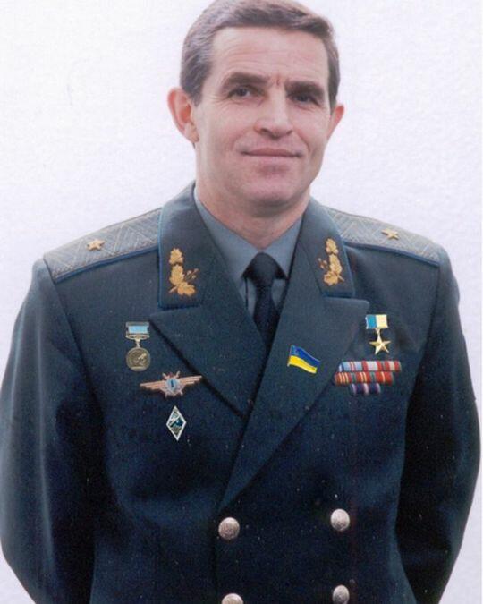 Леонід Каденюк