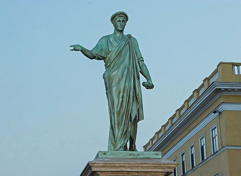 0201nk6k-e33c-800x585.jpg